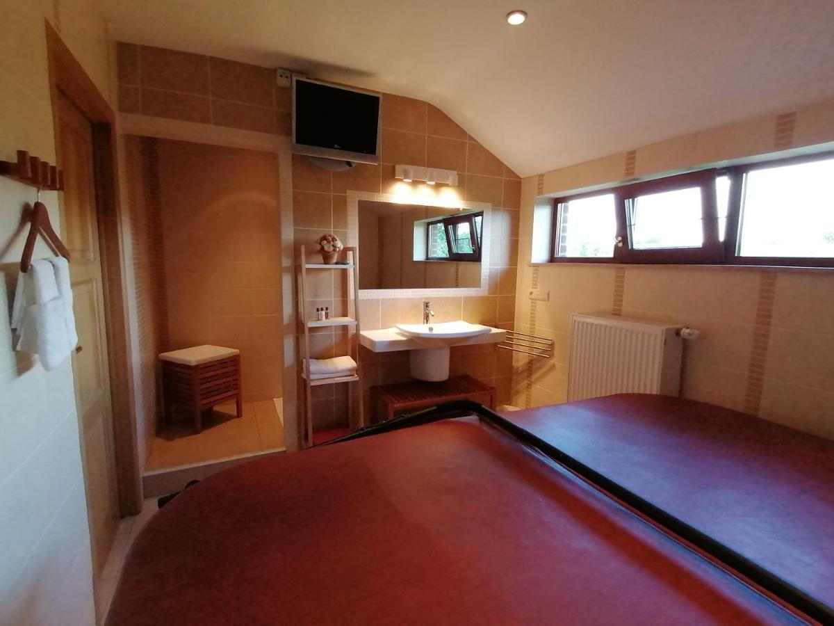 L'Atelier D'Arthur - Gite Chaleureux Avec Jacuzzi. Tenneville Экстерьер фото